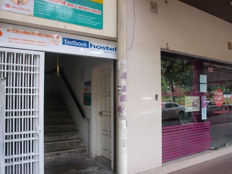 Fastbook Hostel Ayer Itam Екстер'єр фото